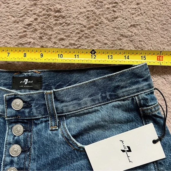 NWT 7 for all Mankind Monroe Cutoff Shorts Women’s Size 28